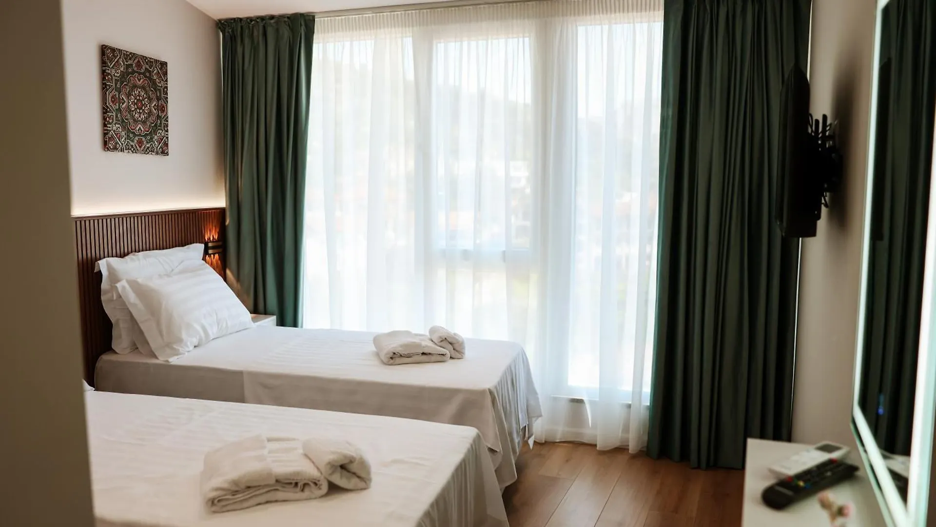 Hotel Kruja Townscape Rooms
