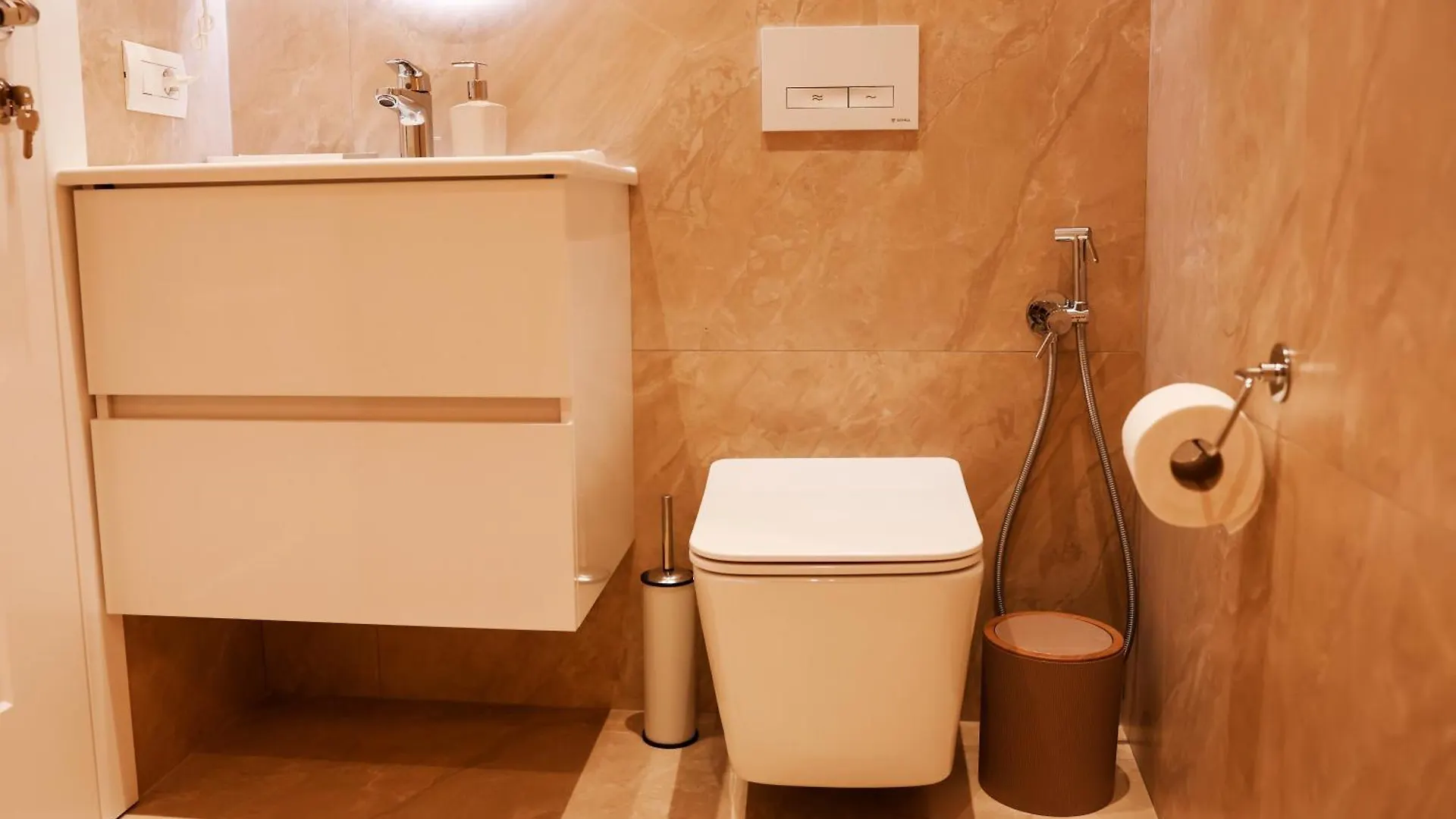 Hotel Kruja Townscape Rooms