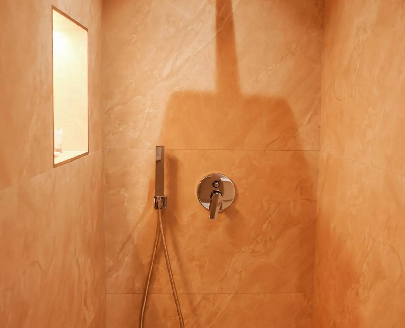 Kruja Townscape Rooms Hotel