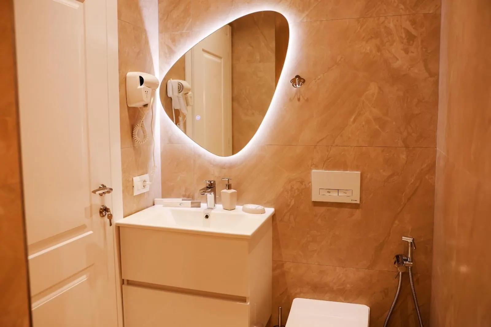Hotel Kruja Townscape Rooms