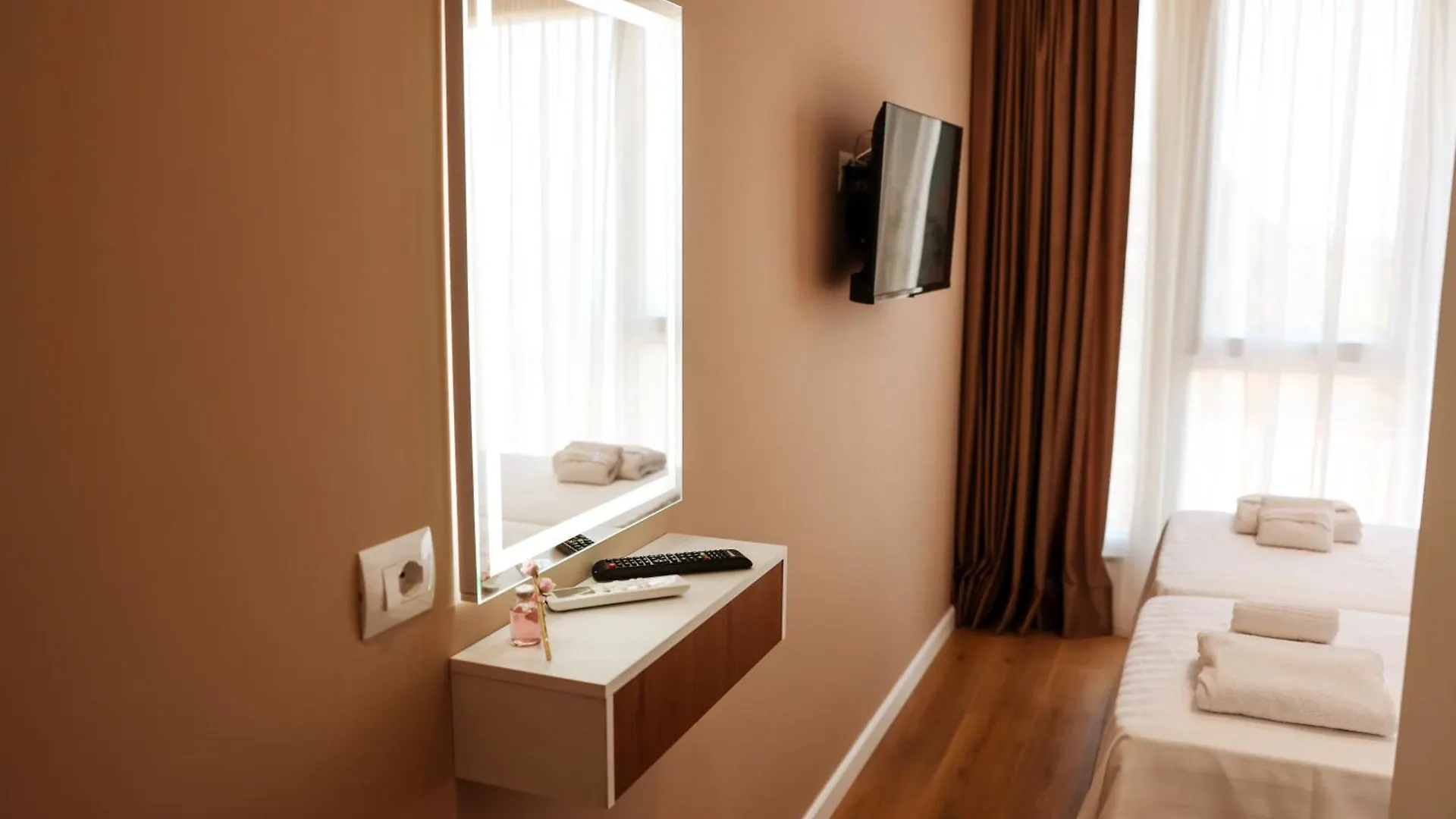 Kruja Townscape Rooms Hotel